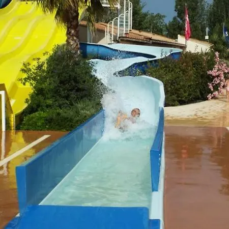 La Carabasse Plage 4*